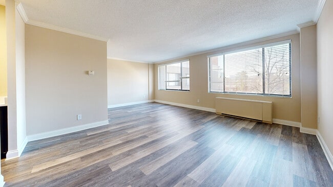 Interior Photo - The Whitmore