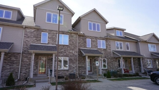 Building Photo - 6720 Fairhaven Rd
