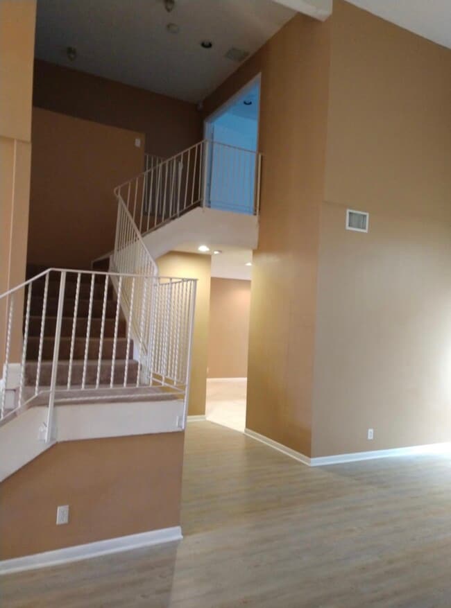 Building Photo - 2436 Raleigh St