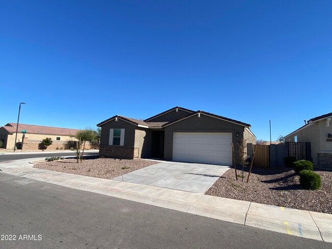 Building Photo - 33935 N Desert Star Dr