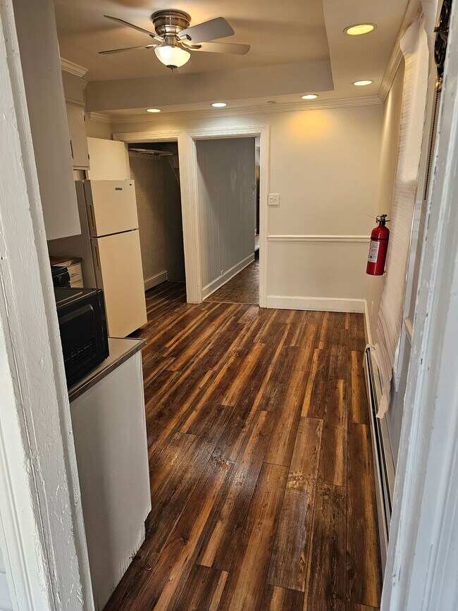 Foto del edificio - 721 W Oak St