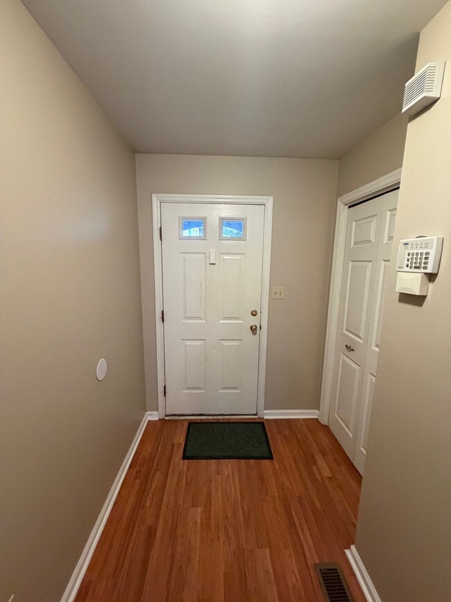 Foto del edificio - 7 Lenape Ln