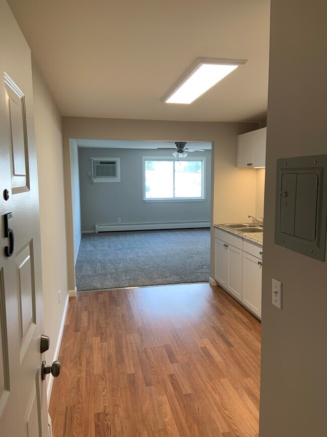 Foto del edificio - 2827 Transit Rd