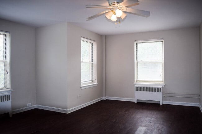Interior Photo - 7220 South Shore Dr