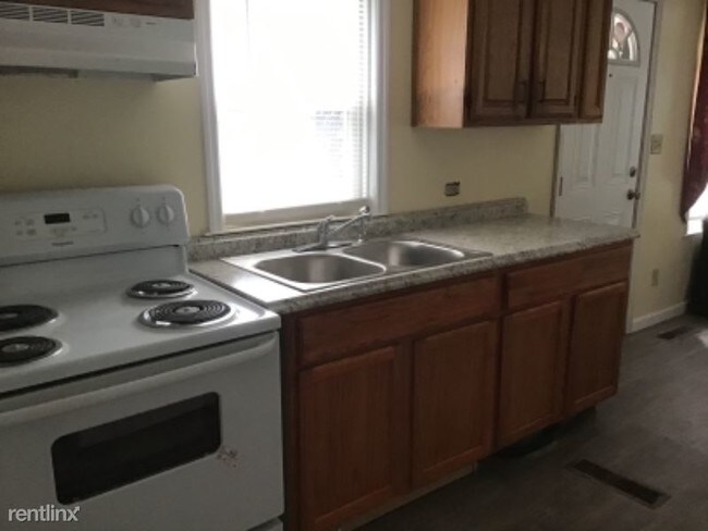 Building Photo - 2 br, 1 bath House - 110 Argo St