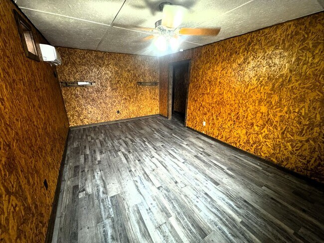 Foto del edificio - 1654 Old Hwy 27