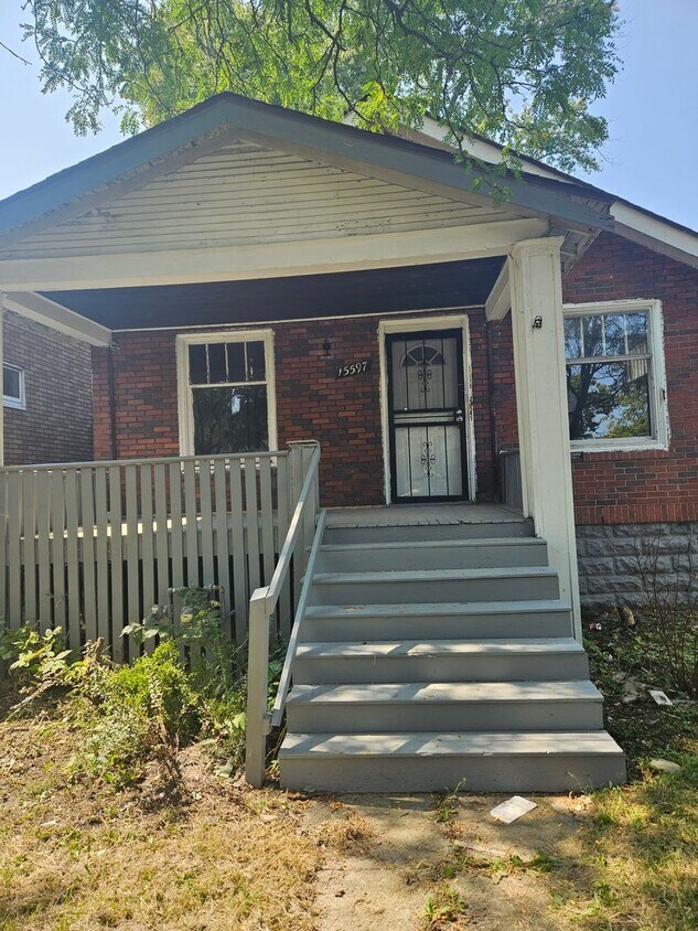 Primary Photo - 2 bedroom/ 1 bathroom Detroit's Westside Home