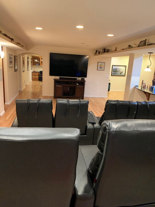 Teatro - 5355 Sage Brush Dr