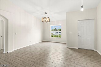 Building Photo - 1810 SW 22nd Terrace
