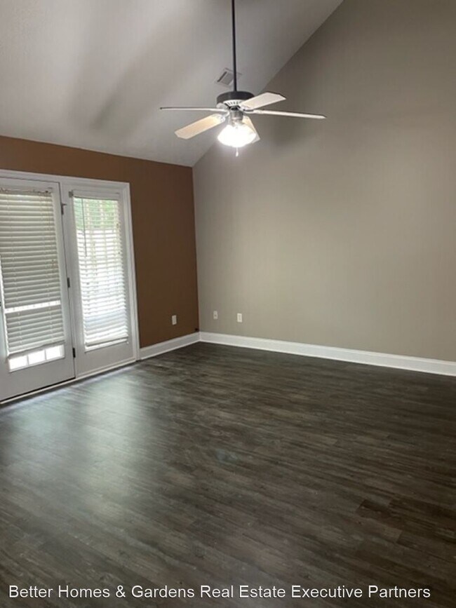 Building Photo - 3 br, 2.5 bath House - 908 Bryan Circle