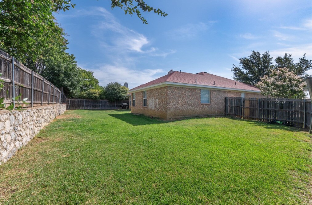 Foto principal - 308 McMurtry Dr