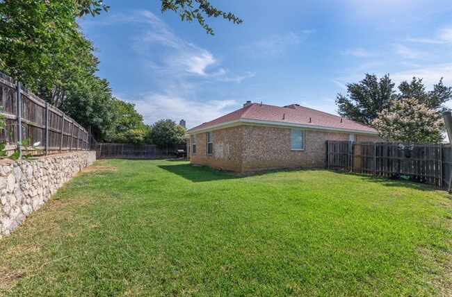 Building Photo - 308 McMurtry Dr