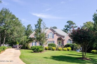 Building Photo - 300 Garnercrest Rd