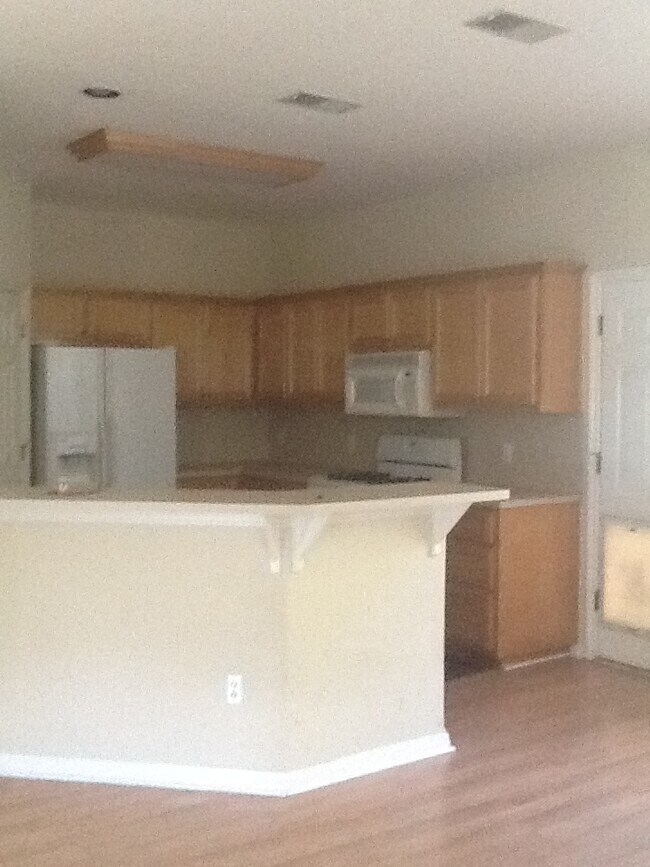 Foto del edificio - 2912 Thrushwood Dr