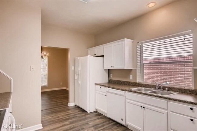 Building Photo - 4 br, 2.5 bath House - 17926 Camden Oaks L...