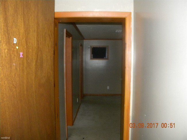 Building Photo - 2026 Gum St