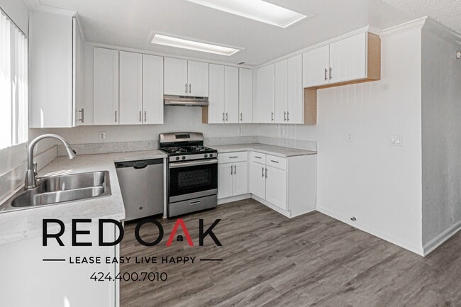 Foto del edificio - 9158 Pepper Ave
