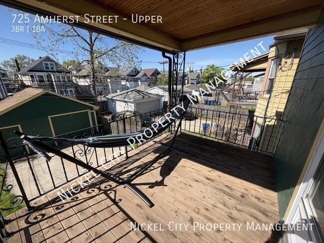 Foto del edificio - 725 Amherst St