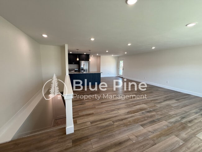 Building Photo - 3221 East Reynard Ln