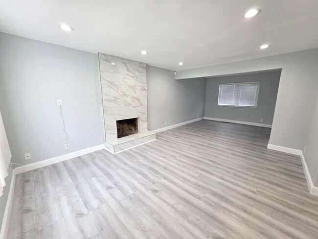 Building Photo - 1040 Gatter Dr