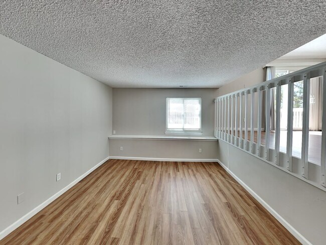 Building Photo - 4861 S Dunkirk Way