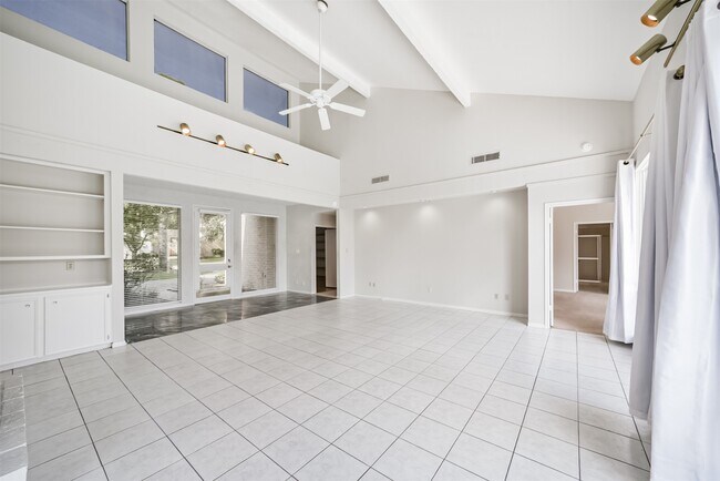 Foto del edificio - 11826 Cedar Pass Dr