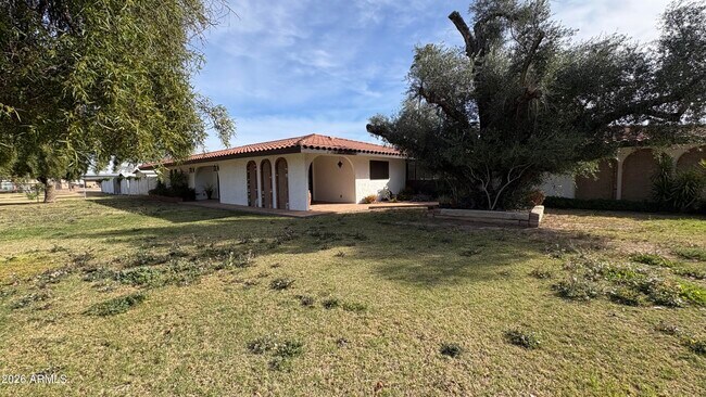 Building Photo - 9427 S 51st Dr