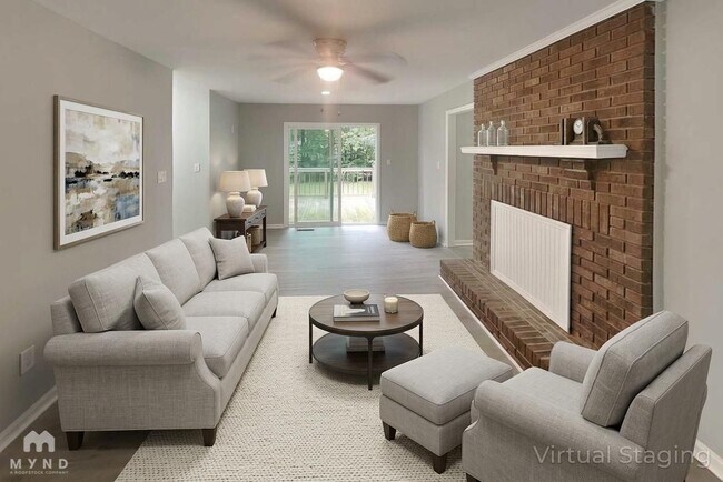 Building Photo - 4620 Hickory Grove Rd