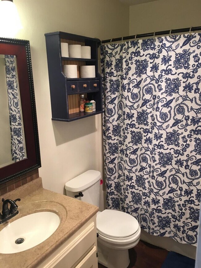 Foto del edificio - Available JULY 1st! Beautiful clean open concept home!