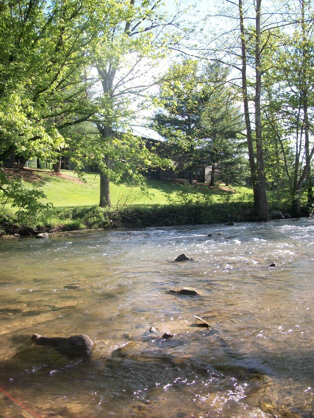 Twin Oaks Apartments 330 Godsey Rd Bristol, TN