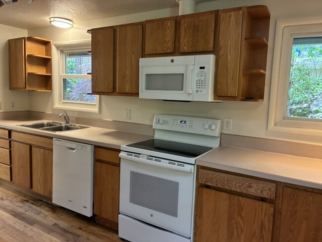 Photo - West Linn Classic House