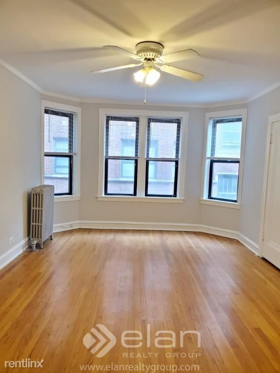 Foto principal - 3148 W Belle Plaine Ave