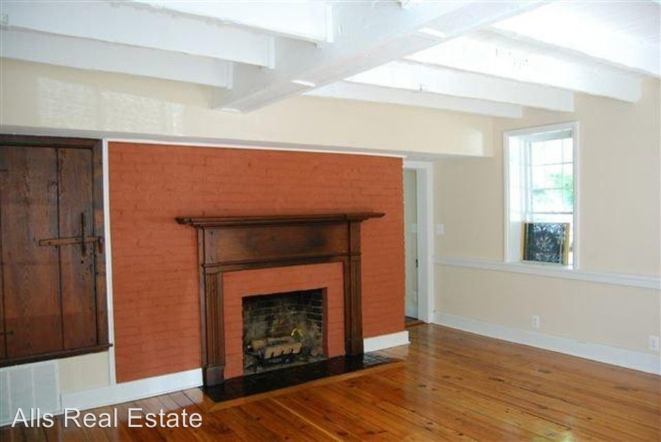 Primary Photo - 28 Smith St