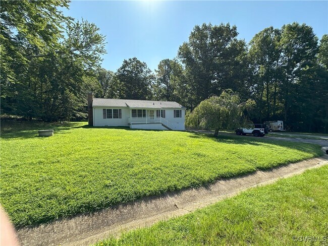 Foto del edificio - 16421 Chinook Dr