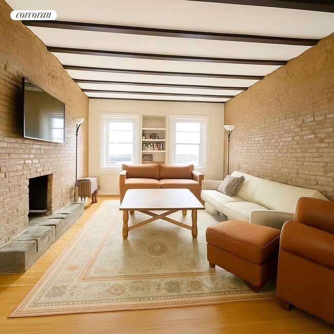 Foto del edificio - 349 W 30th St