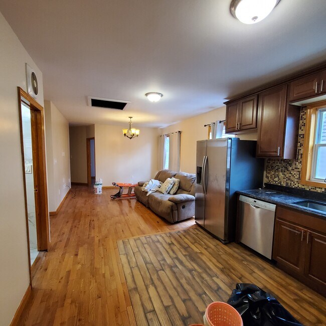 8417 Cuthbert Rd, Kew Gardens, NY 11415 House Rental in Kew Gardens, NY