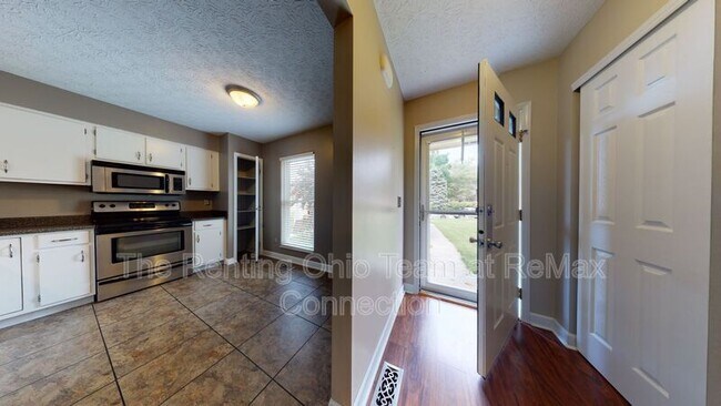 Foto del edificio - 8340 Cliffthorne Way