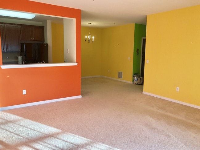 Building Photo - 1322 Sierra Dr