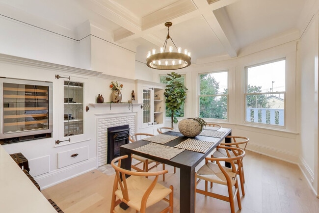 Building Photo - 2274 Fulton St