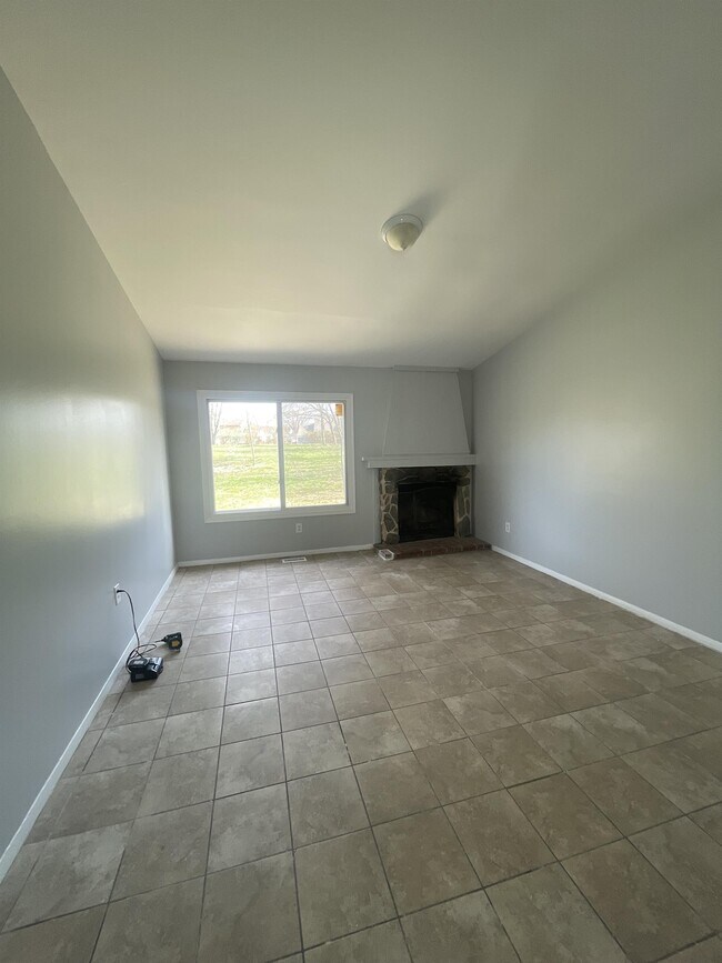 37 Pershing Ln, Winslow Township, NJ 08081 House Rental in Winslow