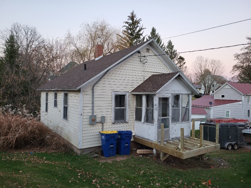 Primary Photo - 100 Church St