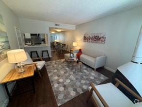 Building Photo - 4020 Holland Ave