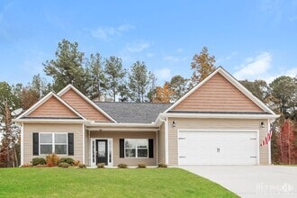 Building Photo - 402 Cranbrooke Dr