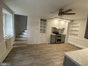 Building Photo - 2063 Hill Rd