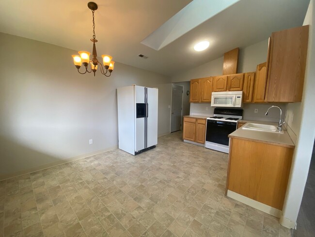 Foto del edificio - 1518 SE Ridge Rd