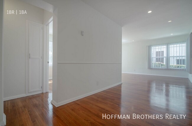 Foto del edificio - 950 S Mansfield Ave