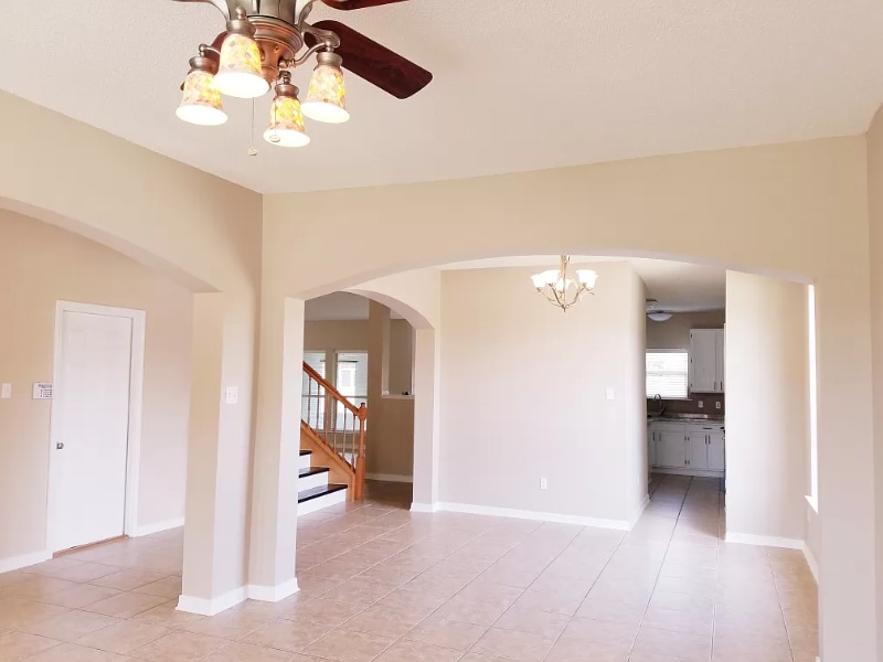 Building Photo - 1050 Burgess Dr