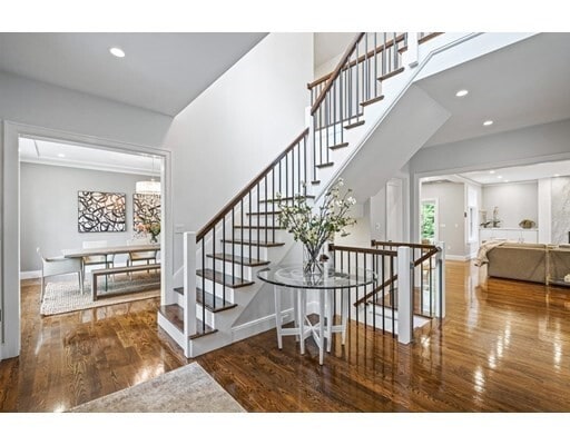 Building Photo - 20 Woodchester Dr