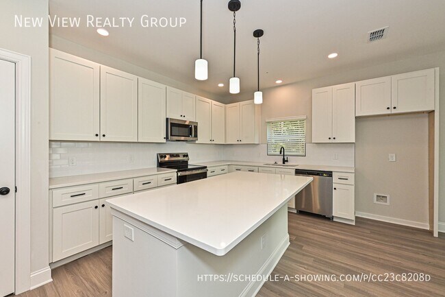 Foto del edificio - 1461 Riverview Rd