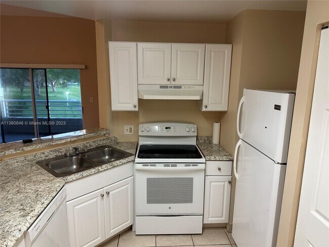 Foto del edificio - 3453 NW 44th St